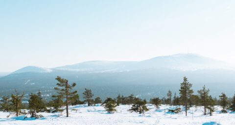 uitzicht sneeuwschoenwandelen Äkäslompolo