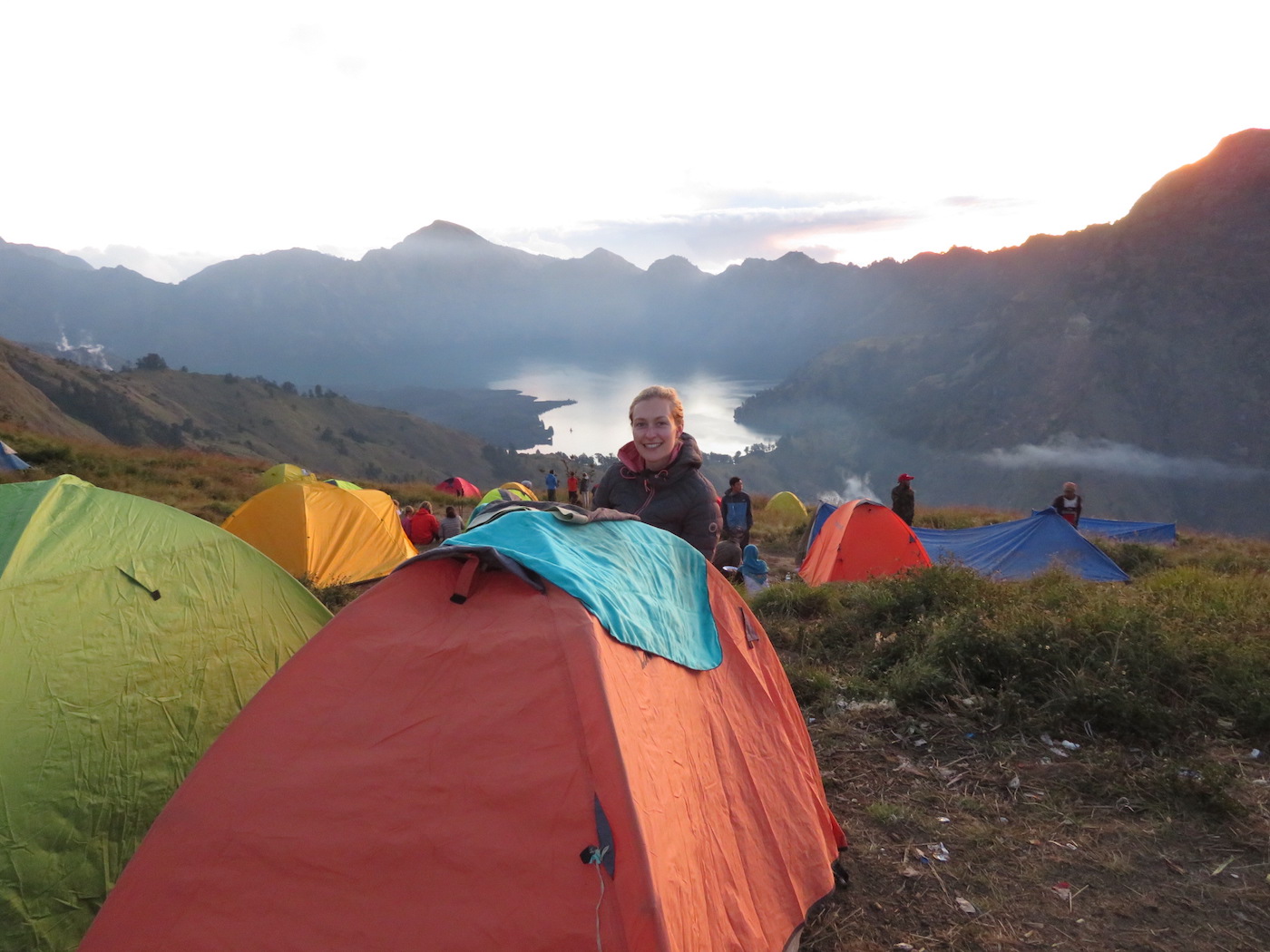 vulkaan rinjani vulkanen indonesie kamperen