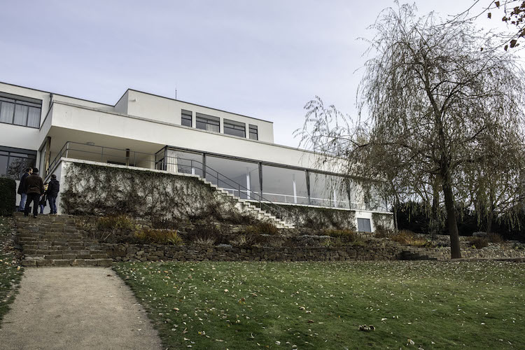 wat te doen in brno villa tugendhat buitenkant