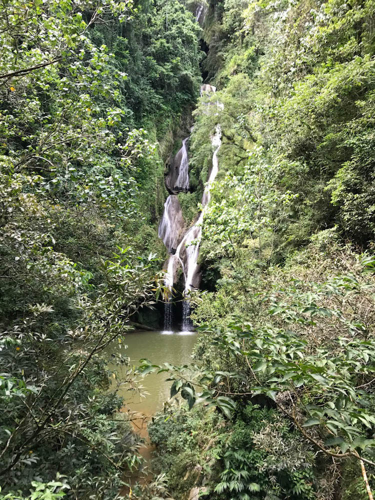 waterval trinidad Vegas Grande Waterfall in Topes de Collantes cuba