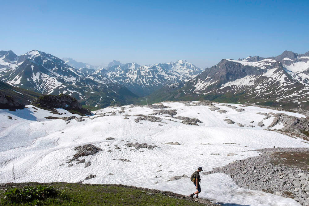 zomervakantie in oostenrijk sneeuw bergen